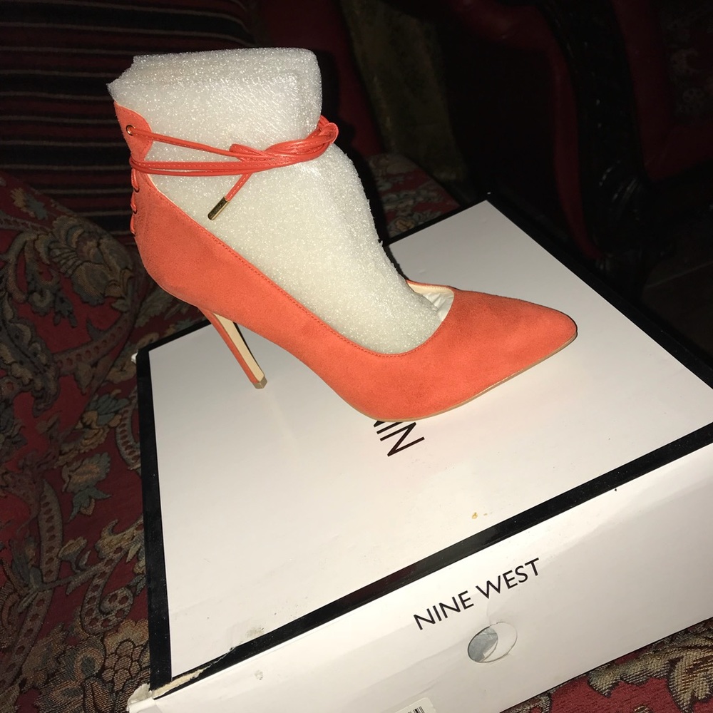 Nine West heel